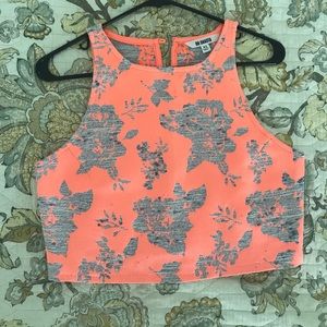 BB Dakota crop top